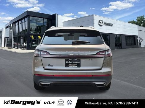 Used 2020 Lincoln Nautilus Reserve AWD/4WD image 10
