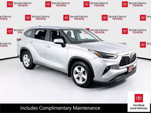 Certified 2024 Toyota Highlander LE image 3