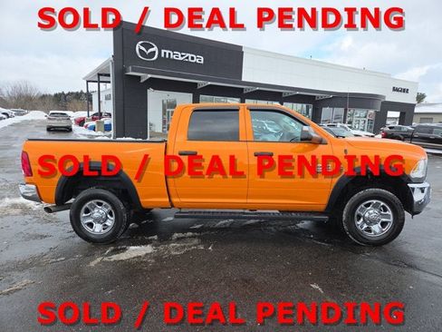 Used 2017 RAM 3500 Tradesman w/ Chrome Appearance Group image 6