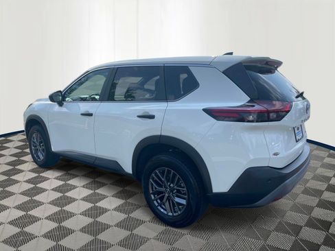 Used 2023 Nissan Rogue S AWD/4WD image 6