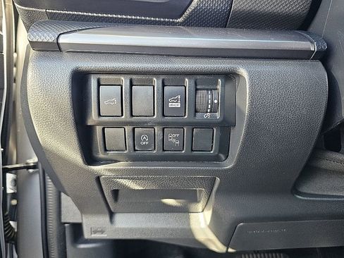Used 2019 Subaru Forester Premium AWD/4WD image 28