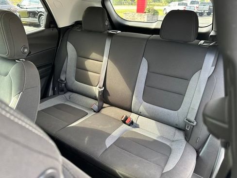 Used 2023 Chevrolet TrailBlazer LT w/ Convenience Package FWD image 13