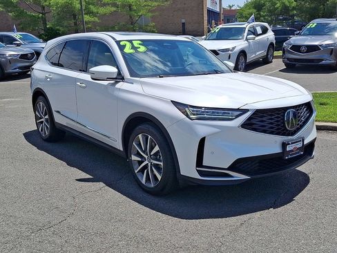Certified 2025 Acura MDX SH-AWD w/ Technology Package image 3