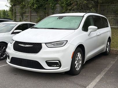 Used 2022 Chrysler Pacifica Touring-L