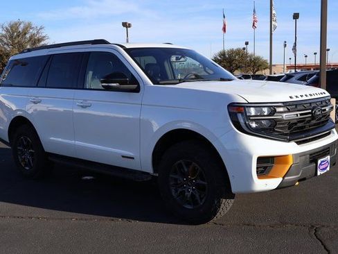 Used 2025 Ford Expedition Tremor image 13