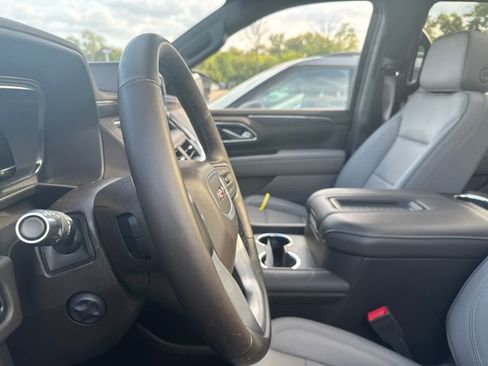 Used 2024 GMC Yukon SLT w/ SLT Premium Package AWD/4WD image 33