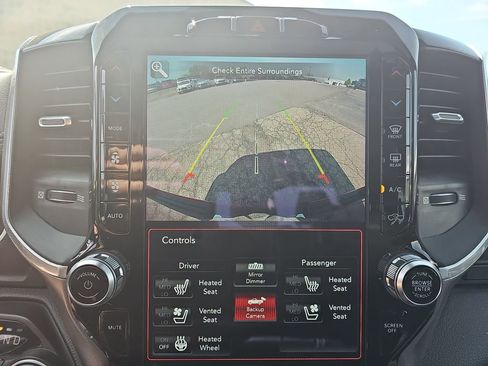 Used 2020 RAM 1500 Laramie w/ Sport Appearance Package AWD/4WD image 29