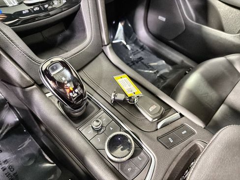 Used 2023 Cadillac XT6 Sport AWD/4WD image 40