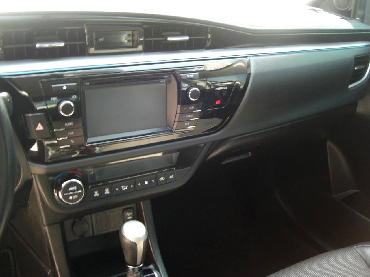 Used 2015 Toyota Corolla S FWD image 8