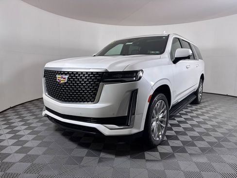 Used 2022 Cadillac Escalade ESV Premium Luxury image 17