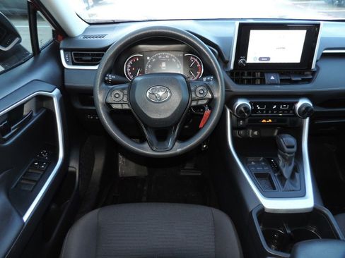 Used 2023 Toyota RAV4 LE FWD image 16