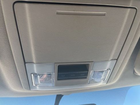 Used 2016 Lincoln Navigator L Select image 29