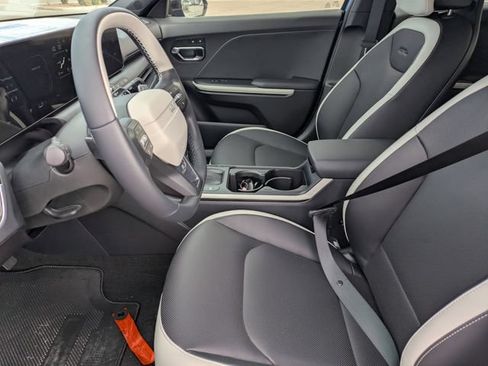 Certified 2025 Kia K4 GT-Line w/ GT-Line Premium Package FWD image 24