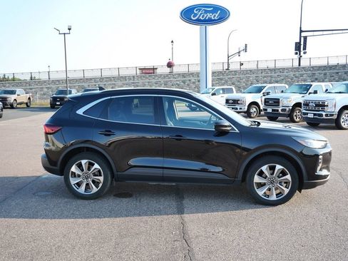 Used 2024 Ford Escape Platinum AWD/4WD image 4
