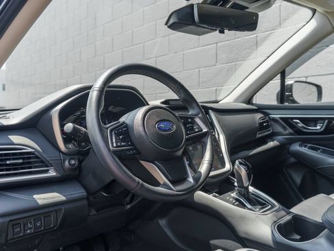 Used 2025 Subaru Outback Touring XT AWD/4WD image 5