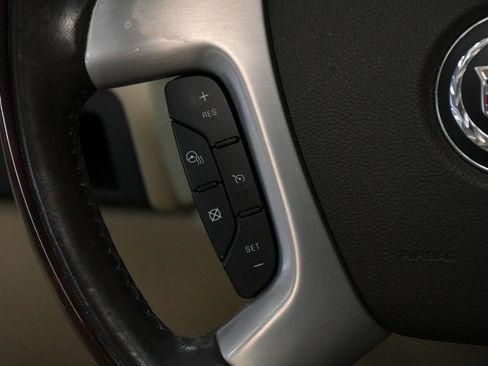 Used 2009 Cadillac Escalade EXT AWD/4WD image 21