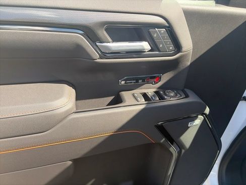 New 2026 GMC Sierra 1500 AT4 w/ AT4 Premium Package AWD/4WD image 17