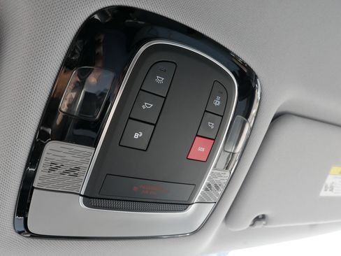 Used 2025 Hyundai Palisade SEL AWD/4WD image 32