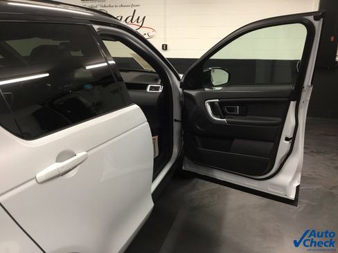 Used 2019 Land Rover Discovery Sport HSE image 40