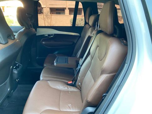 Used 2019 Volvo XC90 T5 Momentum AWD/4WD image 38