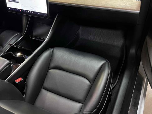 Used 2020 Tesla Model 3 Standard Range Plus image 39