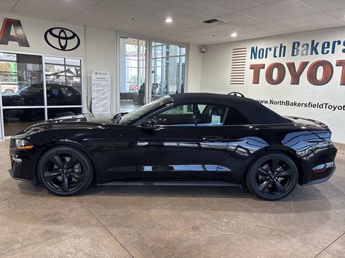 Used 2021 Ford Mustang GT Premium w/ Equipment Group 401A image 7