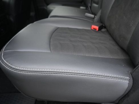 Used 2018 RAM 1500 Rebel image 44