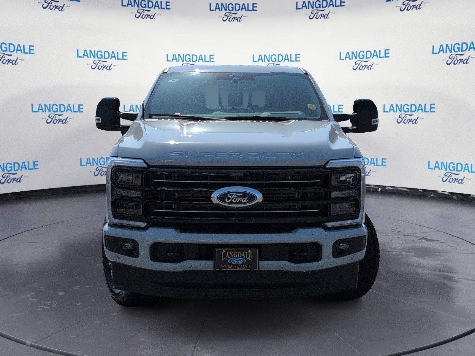 New 2026 Ford F250 Platinum w/ FX4 Off-Road Package AWD/4WD image 10