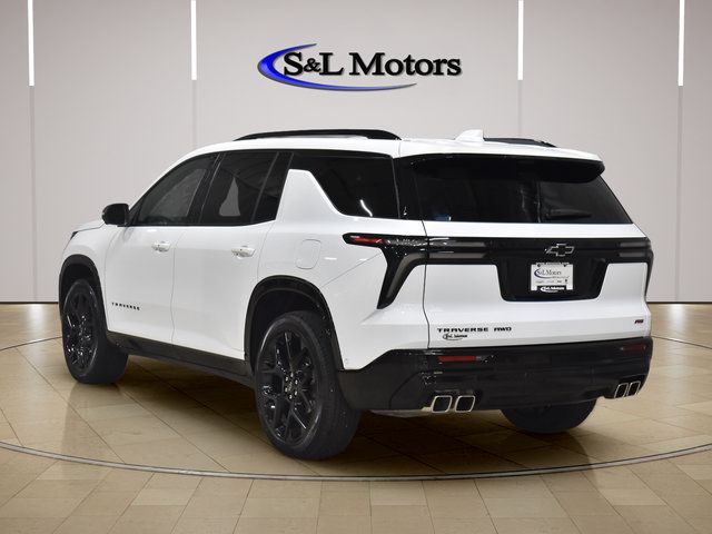 Used 2024 Chevrolet Traverse RS w/ LPO, Floor Liner Package AWD/4WD image 5