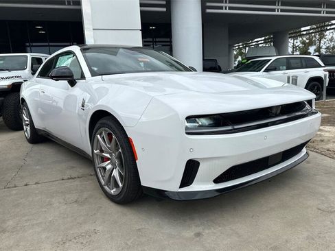 New 2024 Dodge Charger Daytona Scat Pack w/ Plus Group image 4