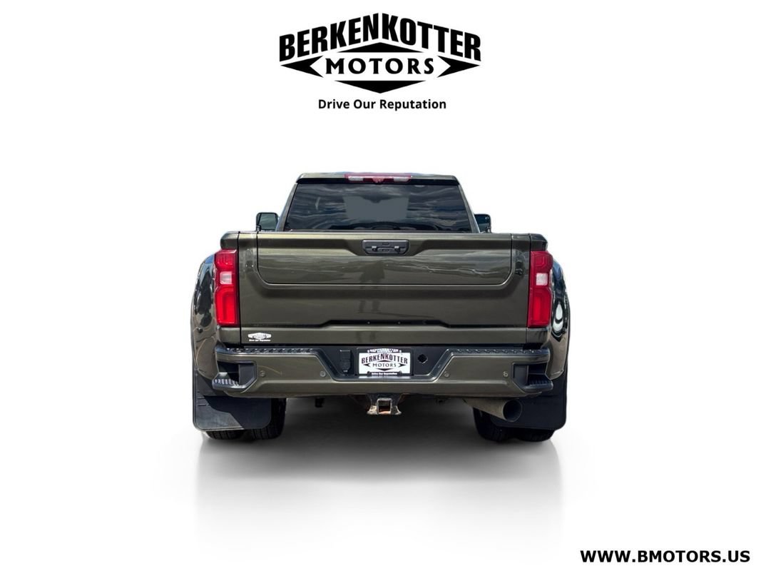 Used 2023 Chevrolet Silverado 3500 High Country AWD/4WD image 4