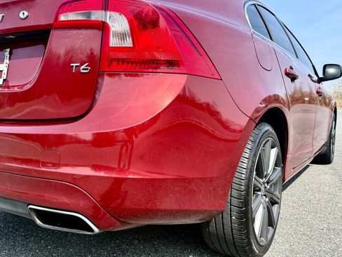 Used 2015 Volvo S60 T6 image 14