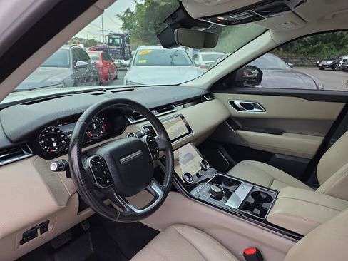 Used 2018 Land Rover Range Rover Velar S image 40