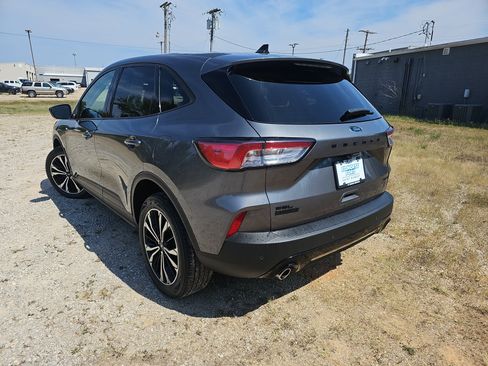 Used 2022 Ford Escape SEL w/ SEL Stealth AWD Package image 6