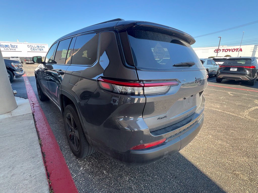 Used 2023 Jeep Grand Cherokee L Laredo AWD/4WD image 5