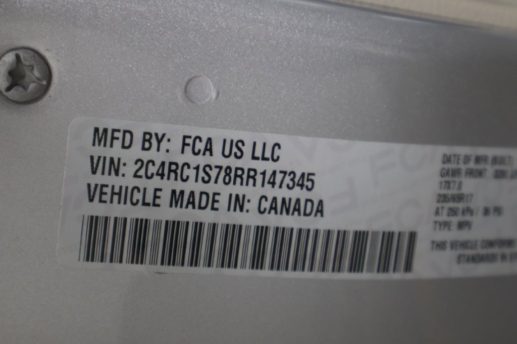 Used 2024 Chrysler Pacifica Limited FWD image 40