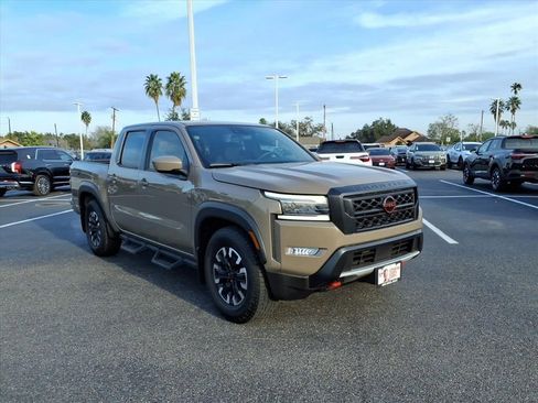 Used 2023 Nissan Frontier Pro-X w/ Tow Package image 7