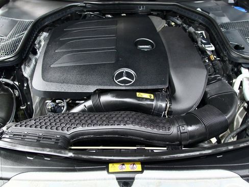 Used 2019 Mercedes-Benz C 300 4MATIC Sedan image 30