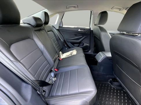 Used 2023 Volkswagen Jetta SE FWD image 20
