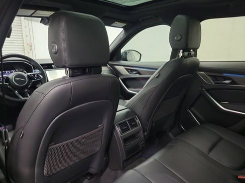Used 2023 Jaguar F-PACE S image 15