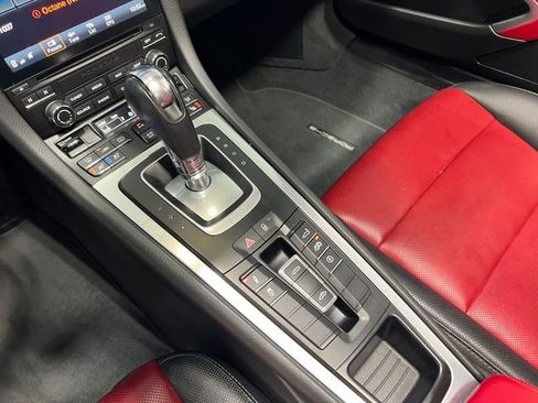 Used 2017 Porsche 718 Boxster RWD image 23