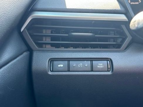 Used 2019 Nissan Altima 2.5 SR FWD image 21
