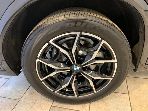 Used 2024 BMW X4 xDrive30i w/ Premium Package AWD/4WD image 11