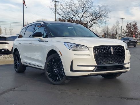 New 2026 Lincoln Corsair Reserve w/ Jet Appearance Package image 1