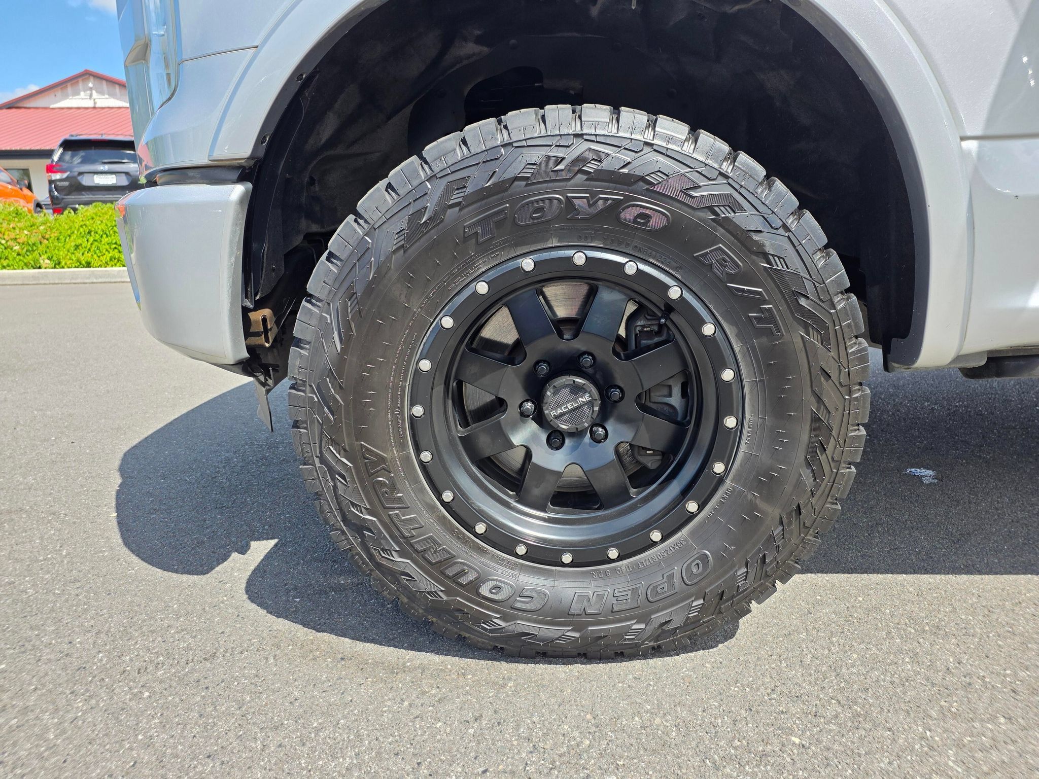 Used 2015 Ford F150 Platinum w/ Max Trailer Tow Package AWD/4WD image 11