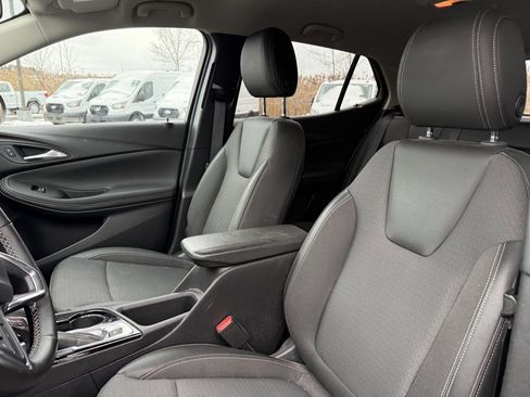 Used 2025 Buick Encore GX Preferred w/ Comfort Package image 5