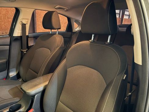 Used 2022 Kia Forte LXS image 20