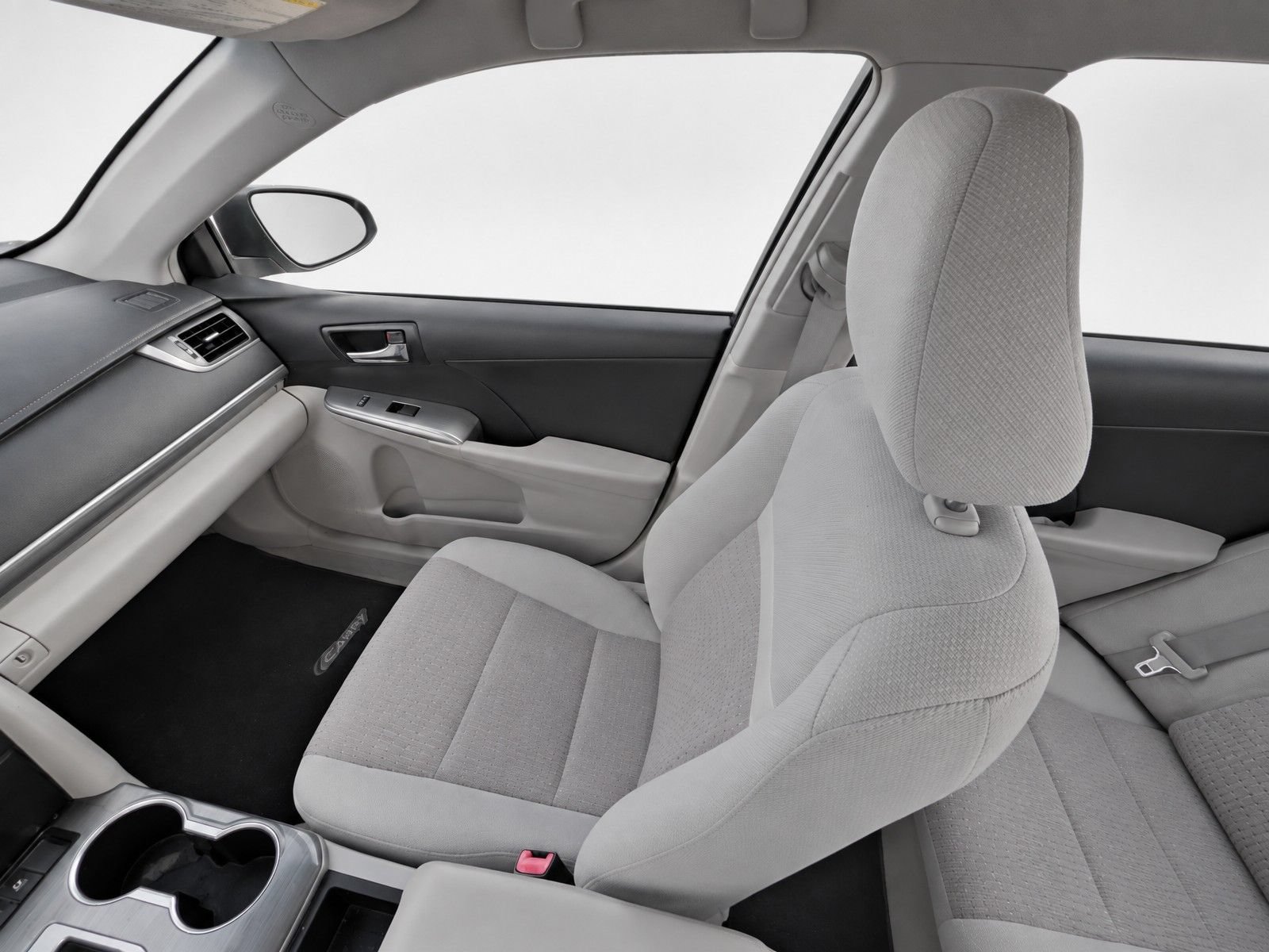 Used 2014 Toyota Camry LE FWD image 15