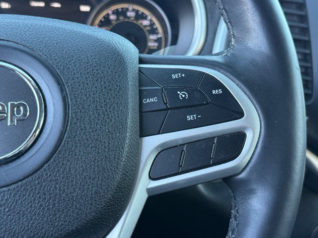 Used 2017 Jeep Cherokee Trailhawk w/ Comfort/Convenience Group AWD/4WD image 27