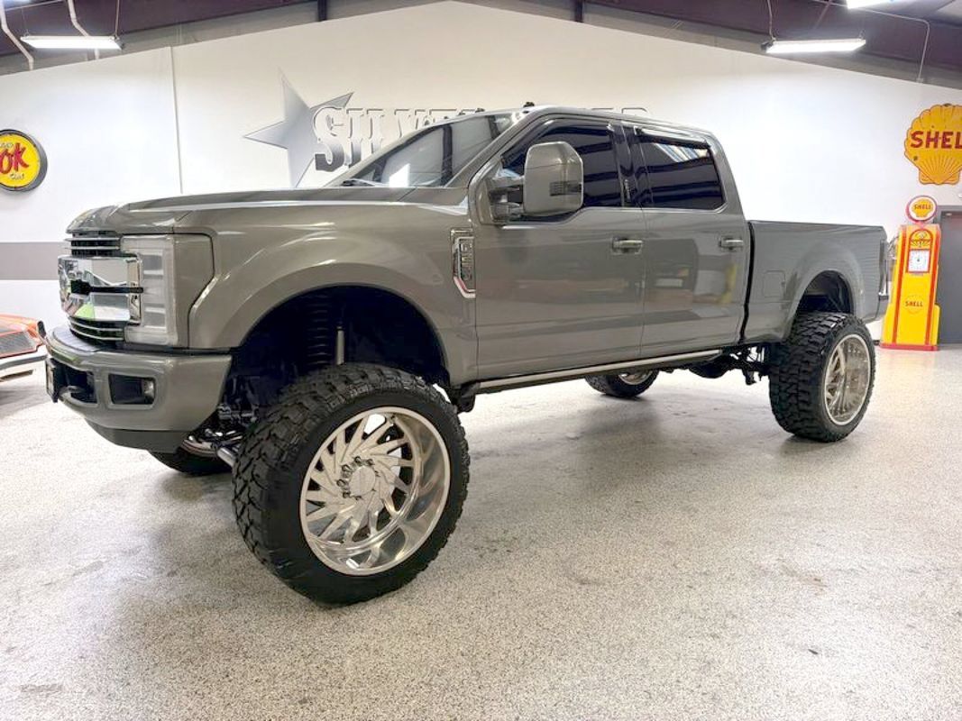 Used 2019 Ford F250 Lariat w/ Lariat Ultimate Package AWD/4WD image 1